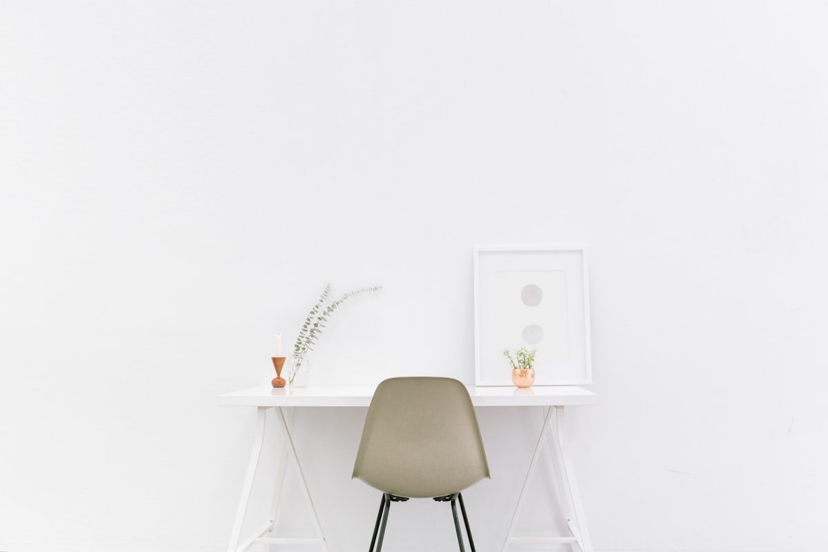 L-Shaped Corner Desk