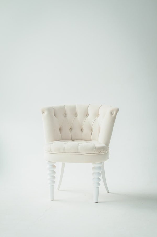 Nordic Loveseat